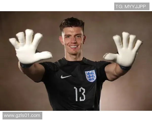 足球明星卡凯恩的传奇之路与未来展望：从英超到国际舞台的辉煌历程