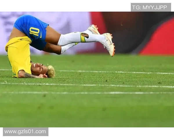 足球明星炫技花式运球视频集锦展现绝妙技巧与精彩瞬间 足球明星炫技花式运球视频集锦展现绝妙技巧与精彩瞬间